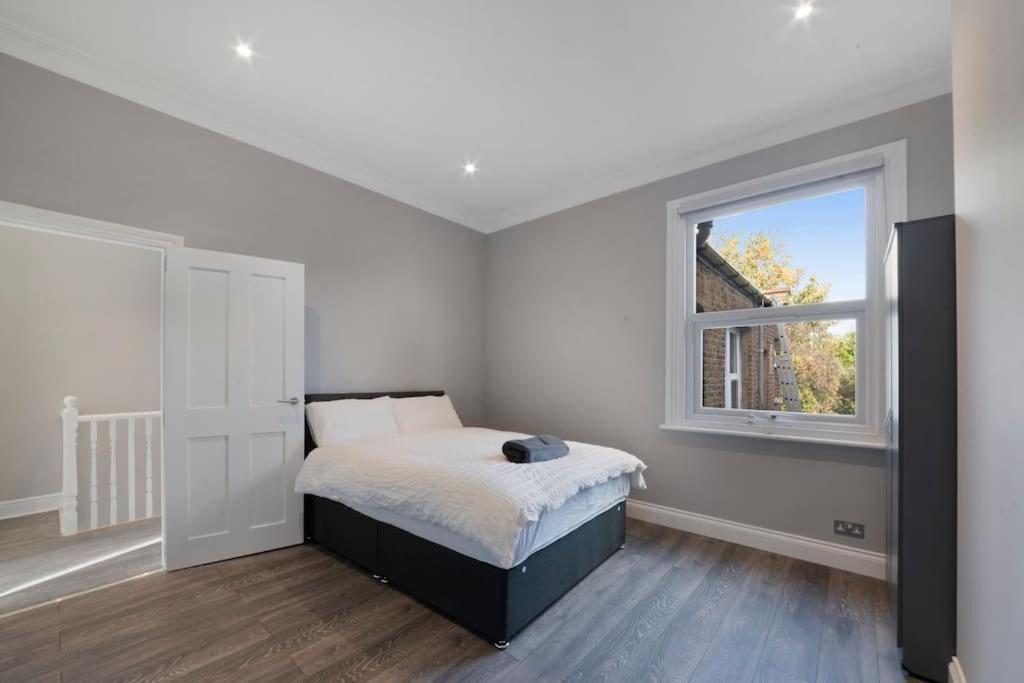 North Kensington Westfield 3 Bedroom New Deluxaprt Appartamento *