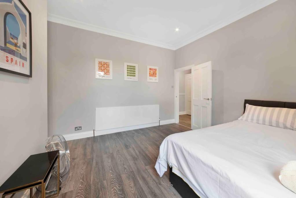 Appartamento North Kensington Westfield 3 Bedroom New Deluxaprt Londra